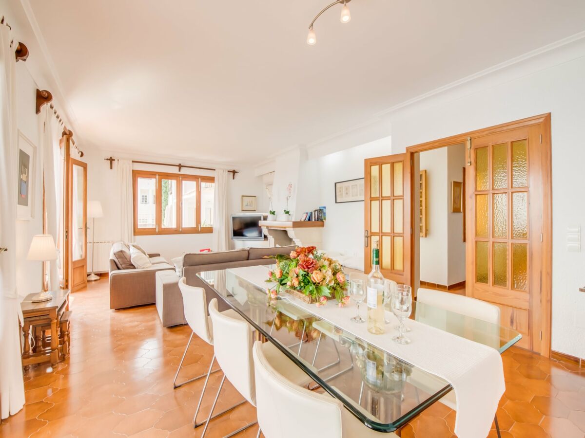 Holiday house Seafront Luxury Villa Can Torrens