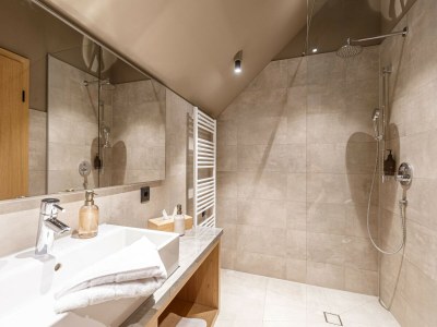 Apartment Modern penthouse with balcony - Features photo 13