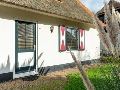 Holiday house De Buitenplaats 134 villa with enclosed garden - Outdoor photo 3