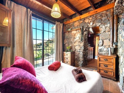 Cottage Holiday Home in Tenerife with Private Garden - Features photo 16