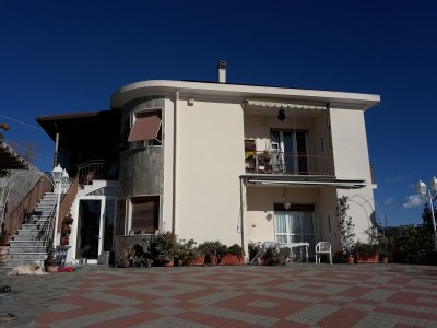 Holiday house L'Eden delle Rose - Outdoor photo 2