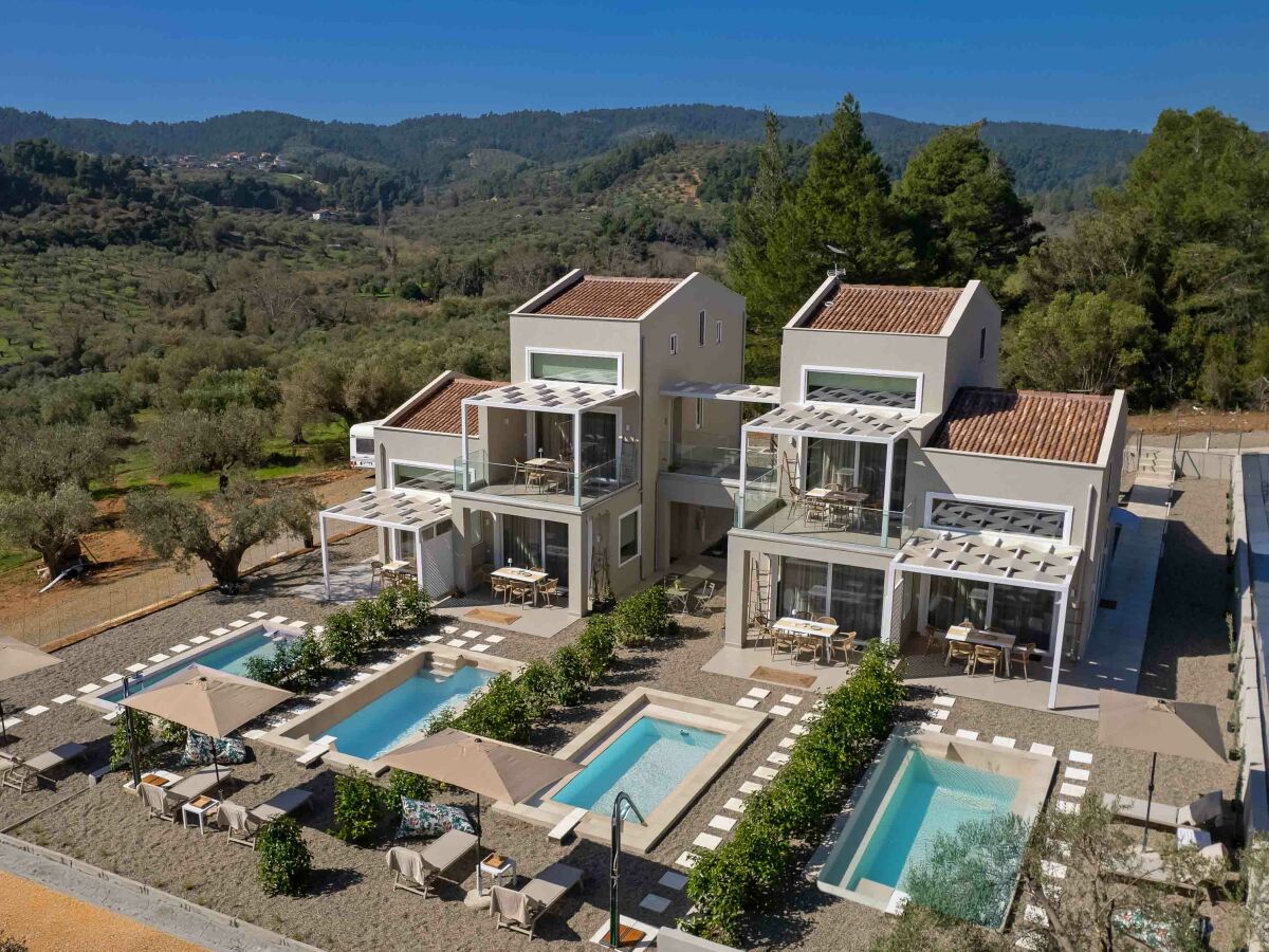 Apartment KAÉLA Pool Villas