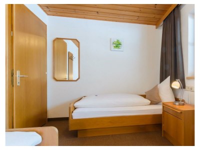 Apartment Appartement/Fewo Nr. 2, Dusche, WC, 3 Schlafräume - Features photo 62