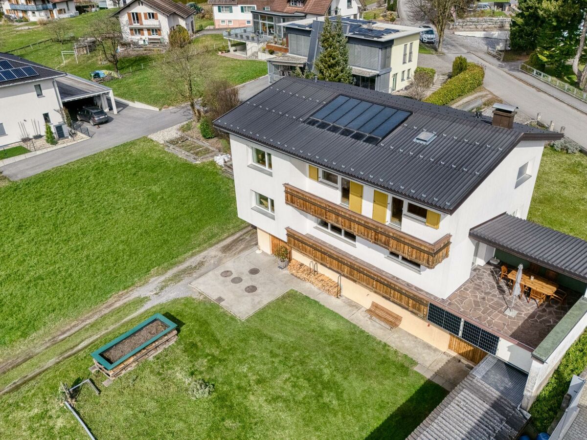 Apartment Ferienhaus, Dusche und Badewanne, Terrasse