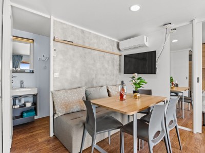 Mobile home Resort Deluxe Mobile Home (6+1) Beachfront - Features photo 23