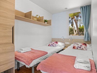 Mobile home Resort Deluxe Mobile Home (6+1) Beachfront - Features photo 25