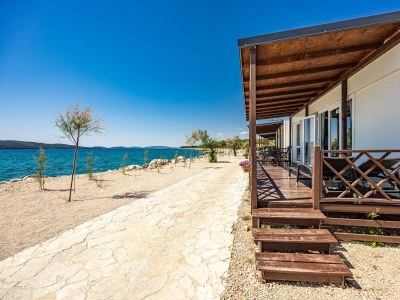 Mobile home Resort Premium Mobile Home (4+1) Beachfront - Outdoor photo 11