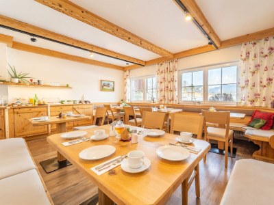 Holiday room Tälerblick (ohne Balkon) mit HP - Outdoor photo 11