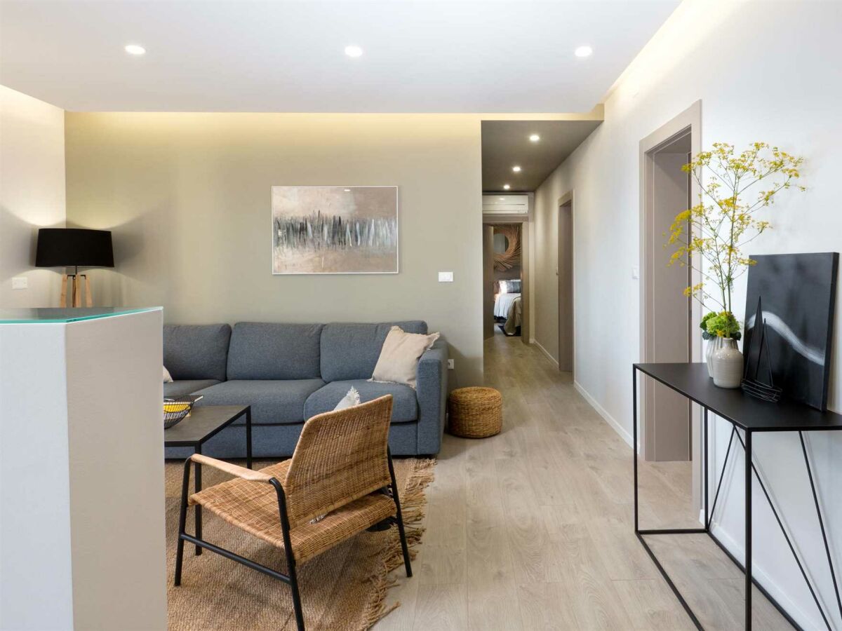 Apartment Design apartment Lillian with a beautiful sea view - Features photo 3