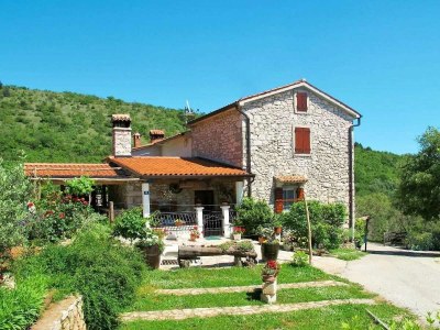 Holiday house Haus Salakova a lovely vintage stone house in Rabac - Holiday house