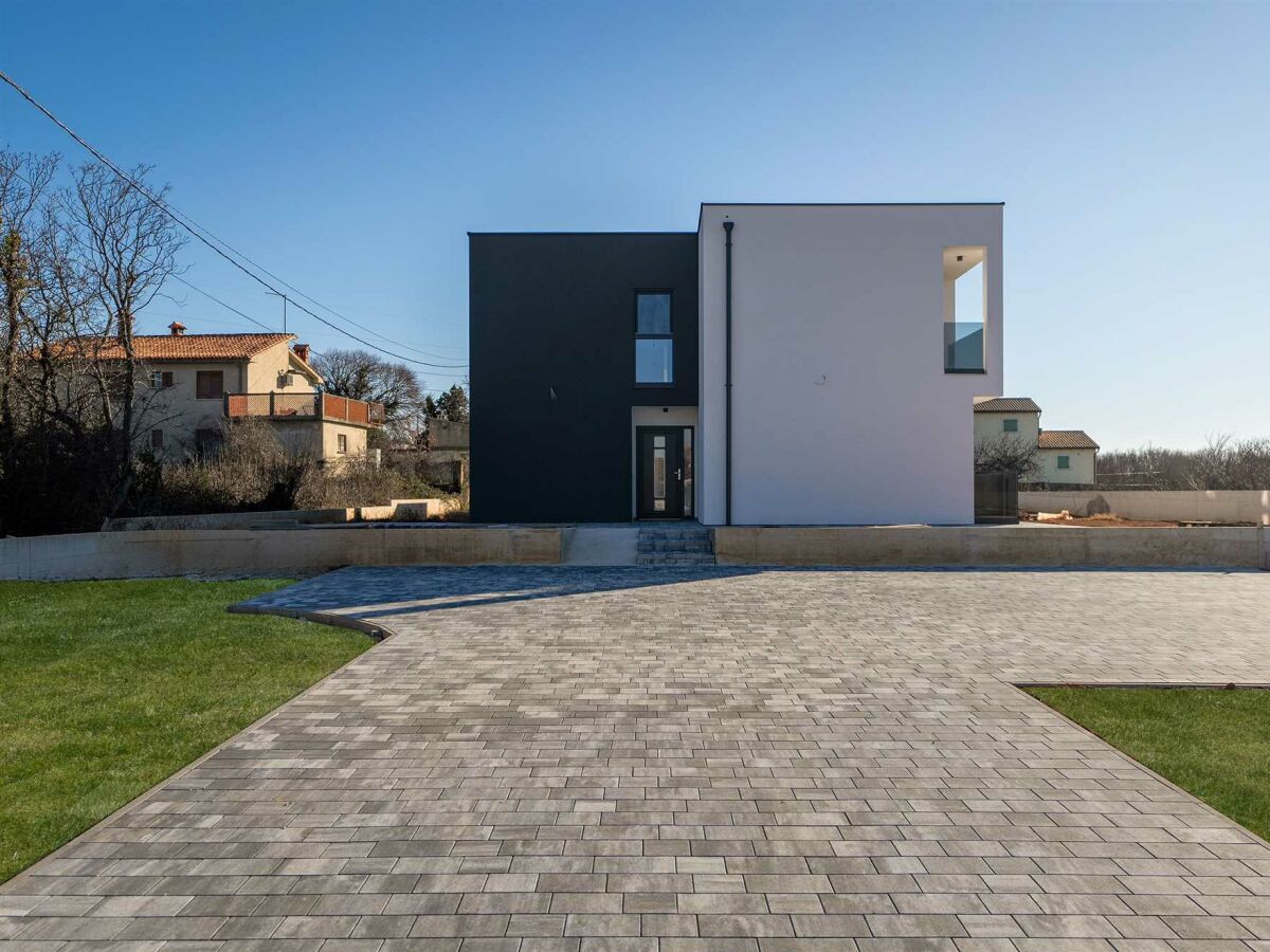 Villa Villa Aria a peaceful retreat with a playground - Outdoor photo 4