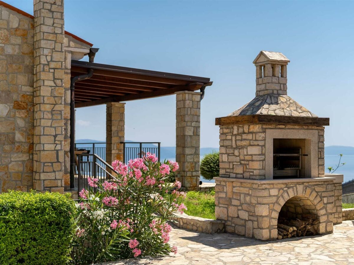 Villa Cheerful sea view villa Franka in a quiet location - Outdoor photo 5