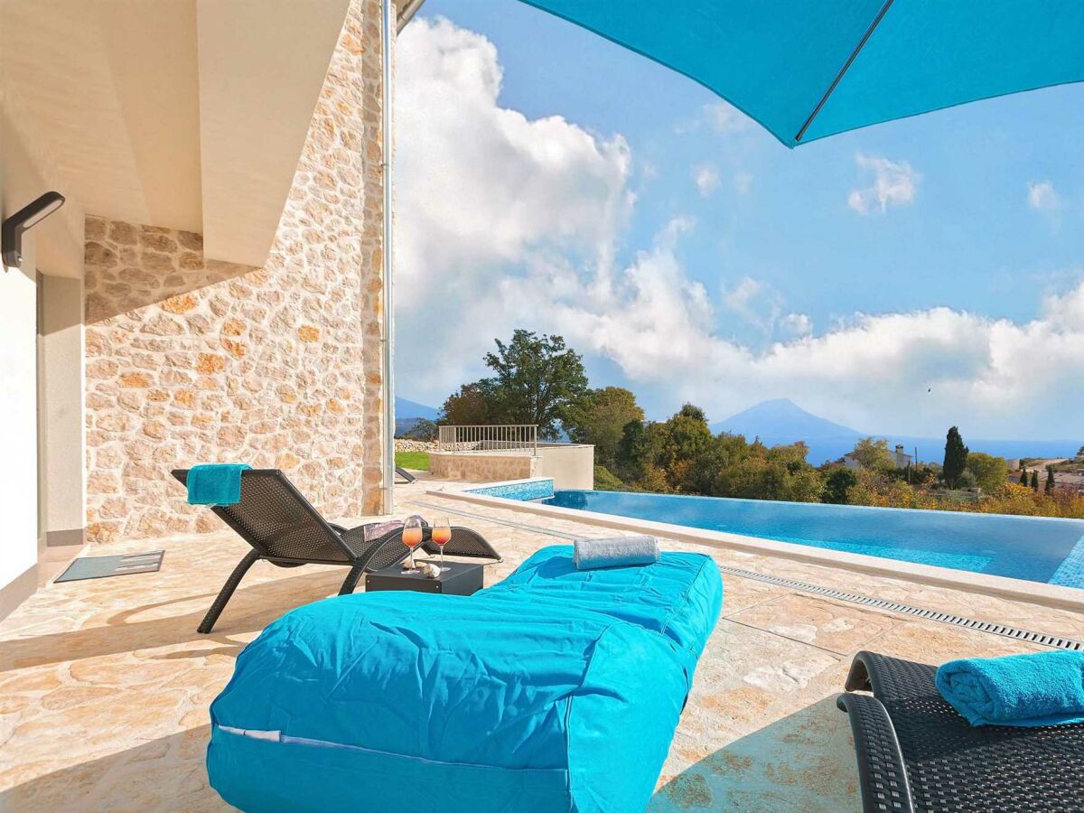 Holiday house Villa Soleil in peaceful location with a sea view - Outdoor photo 4