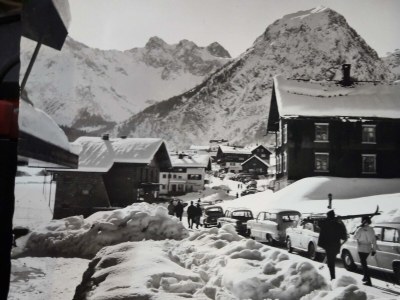 Apartment Zweibettzimmer, Dusche/WC, Küchenblock, neuwertig - Outdoor photo 6