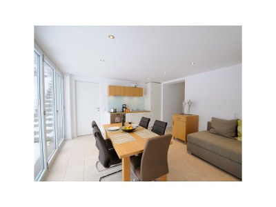 Apartment Zweibettzimmer, Dusche/WC, Küchenblock, neuwertig - Outdoor photo 8