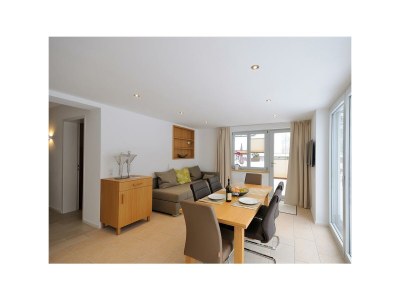 Apartment Zweibettzimmer, Dusche/WC, Küchenblock, neuwertig - Outdoor photo 9