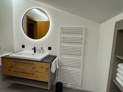 Apartment Zweibettzimmer, Dusche/WC, Küchenblock, neuwertig - Outdoor photo 43