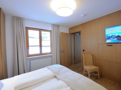 Apartment Zweibettzimmer, Dusche/WC, Küchenblock, neuwertig - Features photo 48