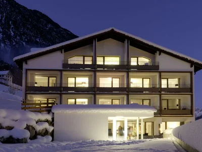 Apartment s' Familäre in Brand - Apartment