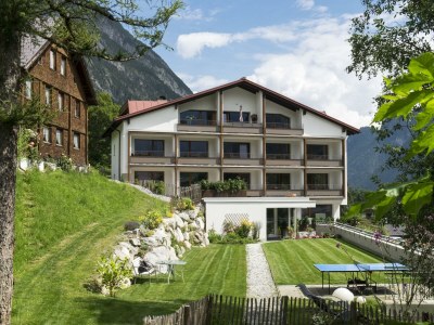 Apartment s' Familäre - Outdoor photo 6