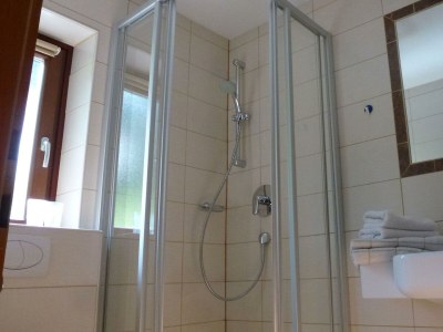 Apartment Fewo A (1-8 Personen/4SZ) - Features photo 28