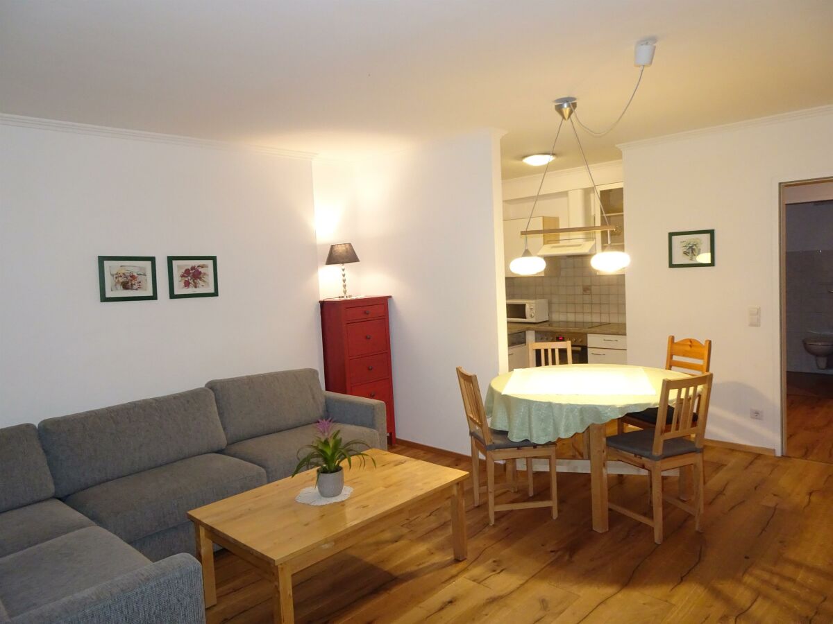 Apartment Studio, Dusche, WC, Balkon 2.OG - Outdoor photo 3