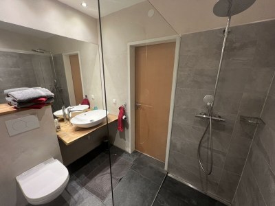 Apartment Studio, Dusche, WC, Balkon 2.OG - Features photo 21