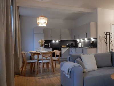 Apartment Maisonette │ Altstadt │ Parkplatz │ Küche │96 m² - Outdoor photo 9