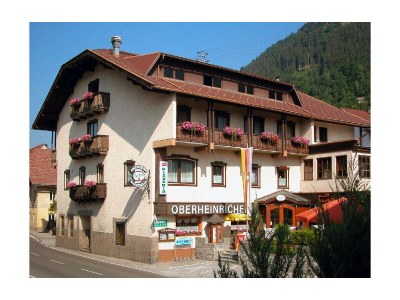 Holiday room Zweibettzimmer, Dusche oder Bad, WC, Balkon in Steinfeld, Drautal - Holiday room