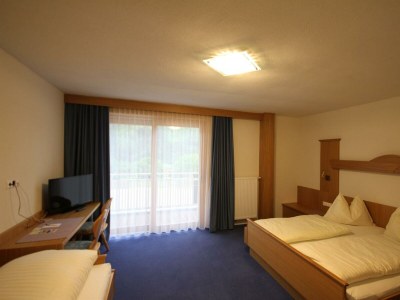 Holiday room Familienzimmer mit 2 Schlafräumen - Features photo 31