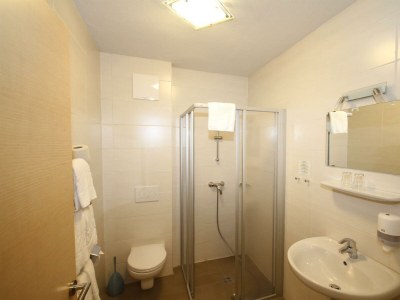 Holiday room Familienzimmer mit 2 Schlafräumen - Features photo 33