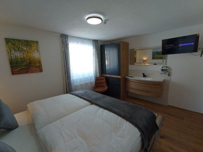 Apartment FeWo Elena 1.OG/ Dusche, WC/ 2 Schlafräume - Features photo 10