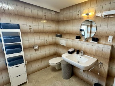 Apartment Appartement/Fewo, Dusche, WC, Balkon - Features photo 16