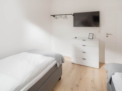 Holiday apartment Küsten Suite West | Seitliche Wasserlage - Features photo 12