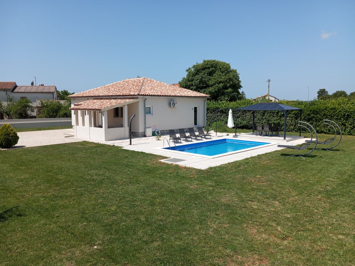 Holiday house Kuca Menta