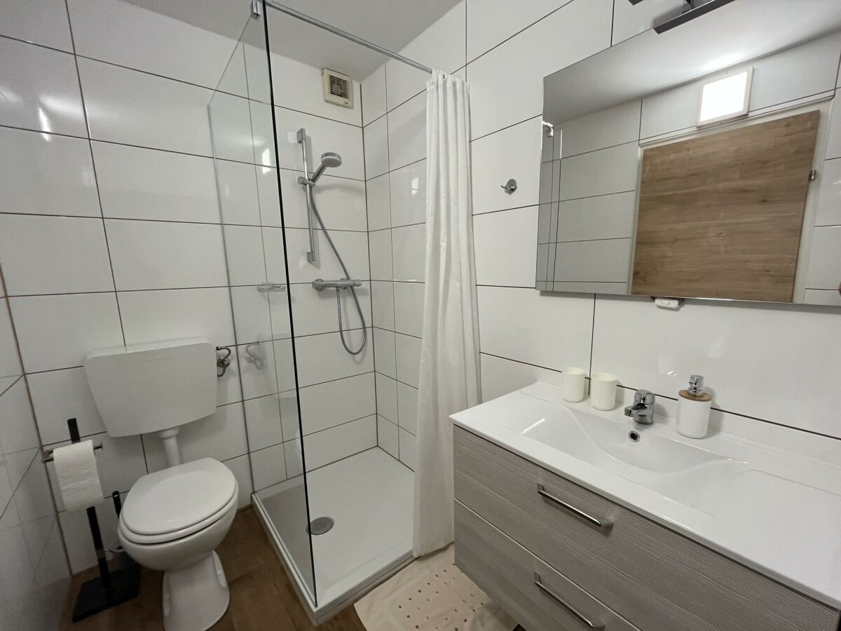 Apartment Appartement/Fewo, Dusche, WC, neuwertig - Outdoor photo 5