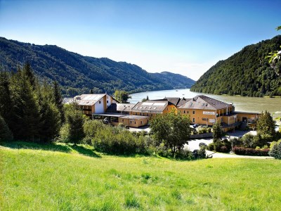 Holiday room Doppelzimmer Donau.Steig, Bad, WC - Outdoor photo 2