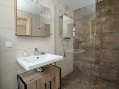 Apartment Hütte, Dusche, WC, waldseitig - Features photo 11