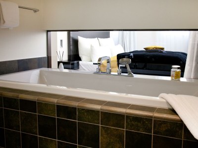 Holiday room Junior Suite, Dusche und Bad, WC,Einzelzimmer - Features photo 15