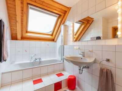 Apartment Ferienwohnung, Dusche oder Bad, WC, 2 Schlafräume - Features photo 24