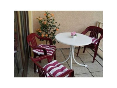 Apartment 2-Raum-Appartement mit Bad/WC, sep.2 WC,Tiefgarage in Bad Bergzabern - Apartment