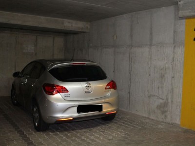 Apartment 2-Raum-Appartement mit Bad/WC, sep.2 WC,Tiefgarage - Outdoor photo 2