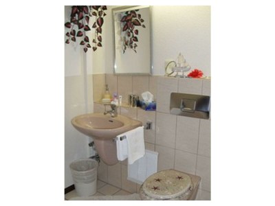 Apartment 2-Raum-Appartement mit Bad/WC, sep.2 WC,Tiefgarage - Features photo 23