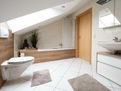 Apartment Appartement/Fewo, Dusche und Badewanne, 3 Schlafrä - Features photo 11