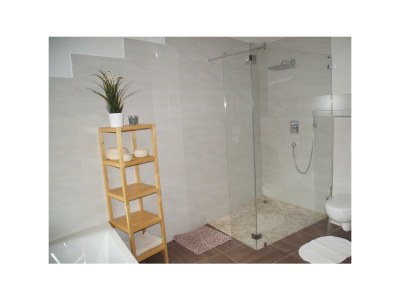 Apartment Appartement/Fewo, Dusche und Bad, WC, 3 Schlafräum - Outdoor photo 15