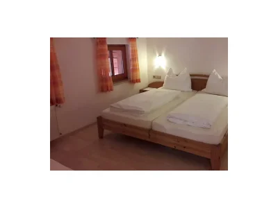 Apartment Apartment bis 5 Personen/1 Schlafraum/Bad, WC - Features photo 6