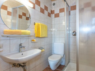 Holiday room Vierbettzimmer mit Dusche, WC - Outdoor photo 9