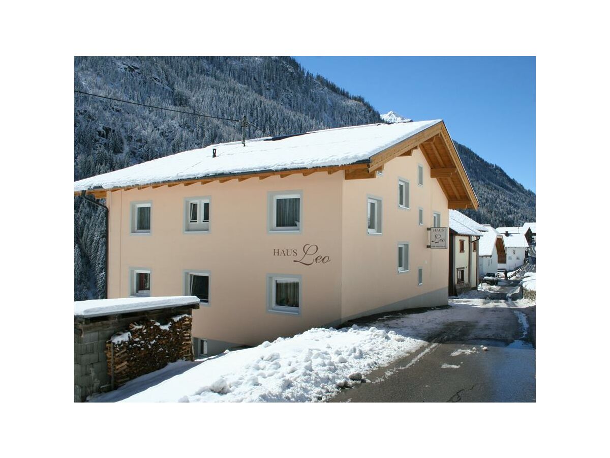 Holiday room "Doppelzimmer Morgenrot"/ Dusche, WC - Outdoor photo 5