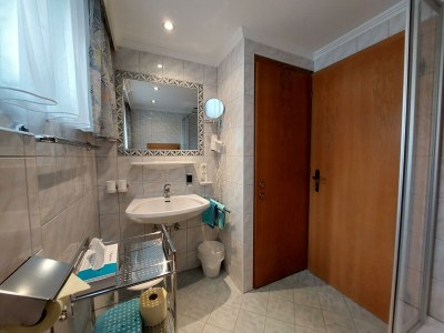 Holiday room Doppelzimmer Nr. 6, Dusche / WC + Balkon - Features photo 44