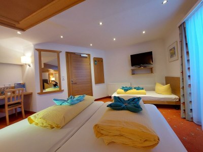 Holiday room Doppelzimmer Nr. 6, Dusche / WC + Balkon - Features photo 51